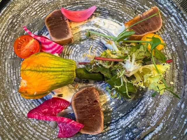 Restaurant l'Oulo caption.jpg